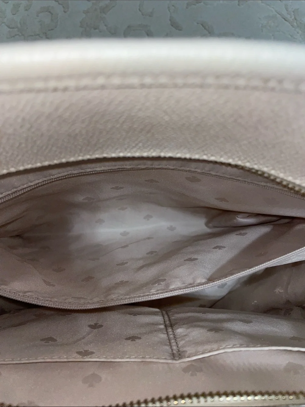 kate spade Cream/White Lori Tote Bag